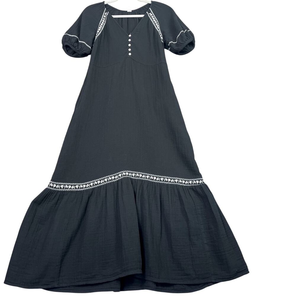 Old Navy Dress Size XS Crinkle Crepe Short Sleeve Maxi Black and White Embroider